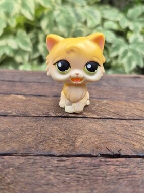 Authentic LPS #MM1 Magic Motion Persian Cat Yellow Vintage 2005 - Working!